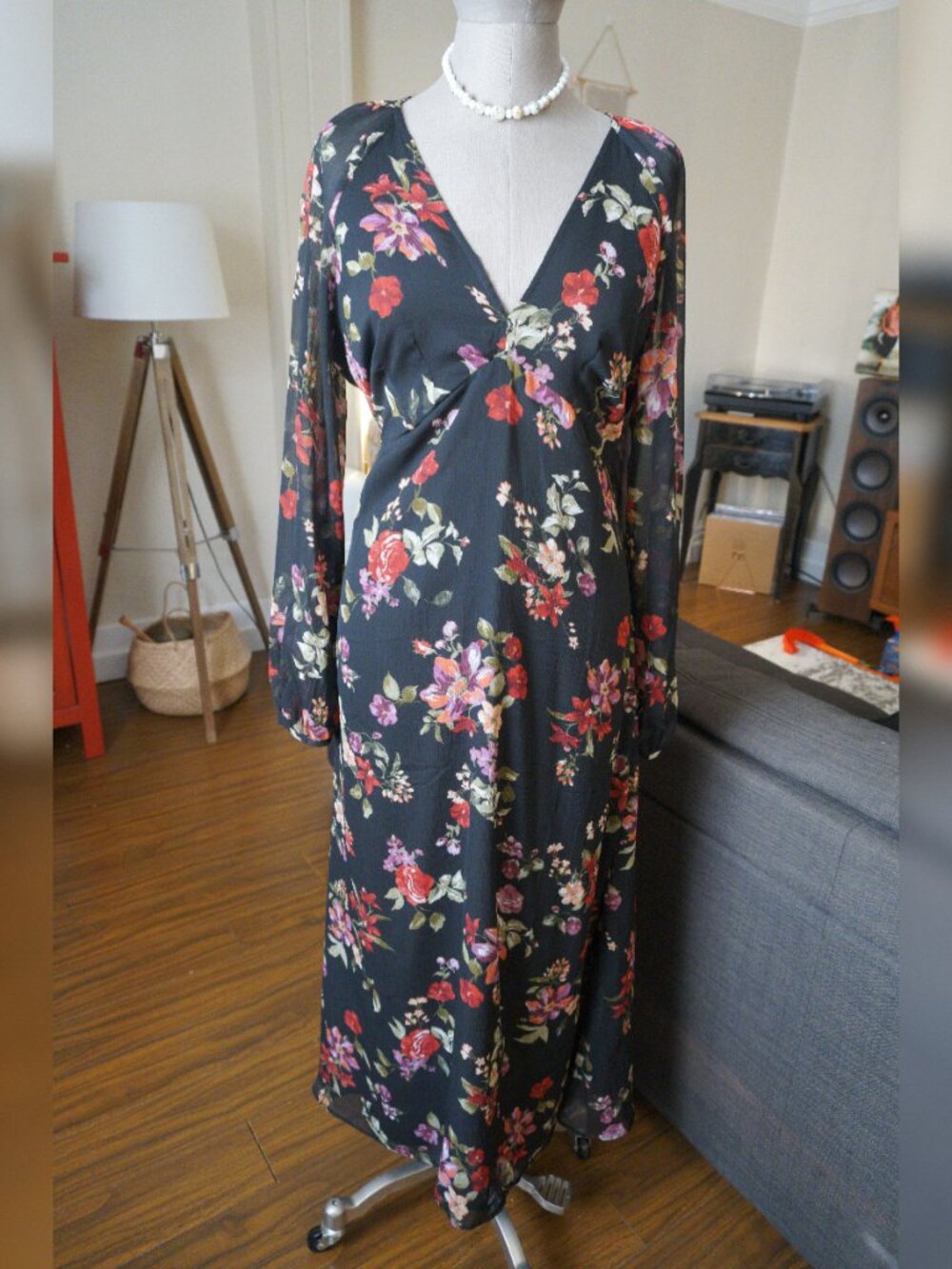 🌸 NWT MANGO Floral Print Long Sleeve V-Neck Maxi Dress Size L 🌹